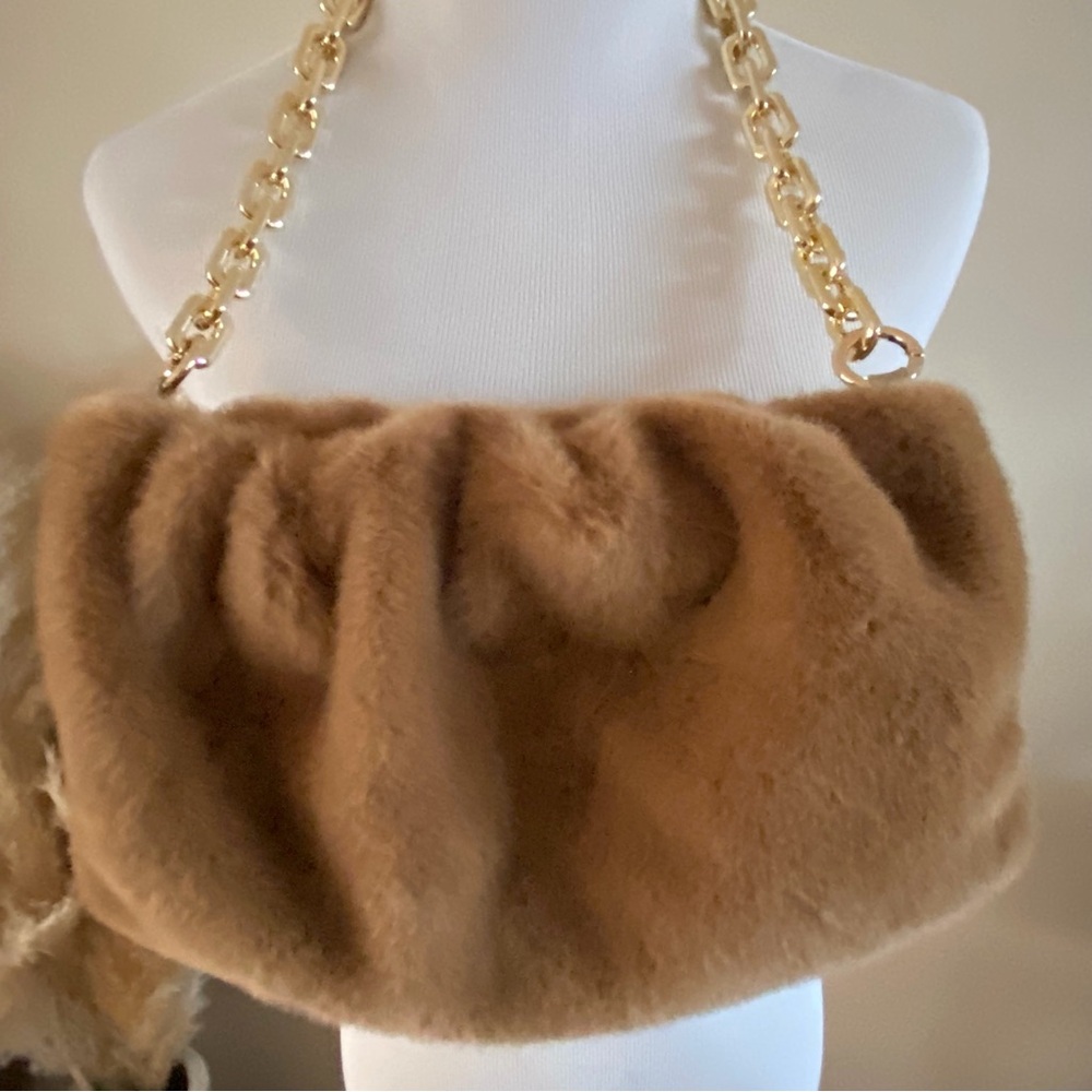 Chic Faux Fur Gold Clutch Chain Strap Bag in Tan